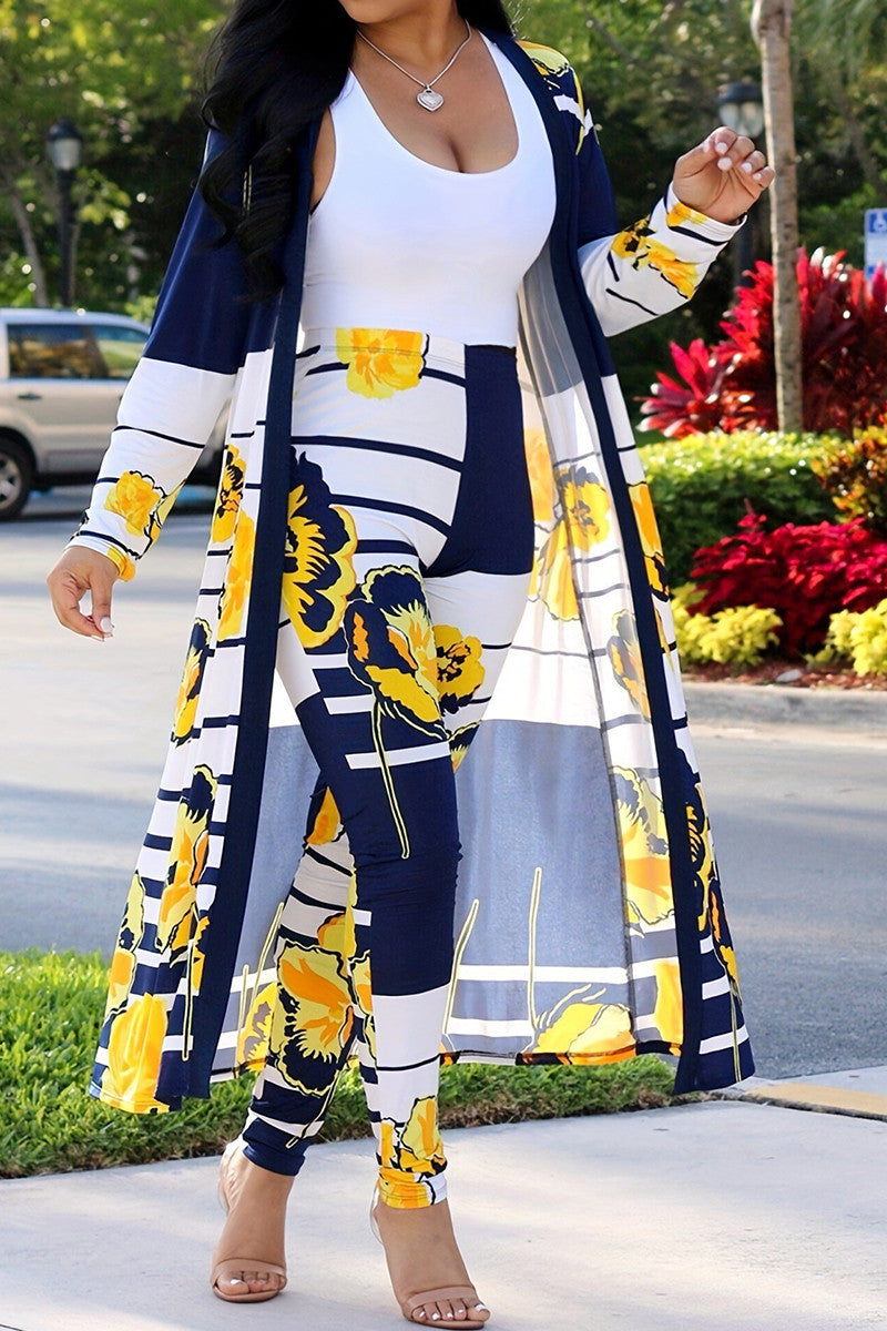 THE "FLIRTING WITH SPRING" PANTS SET