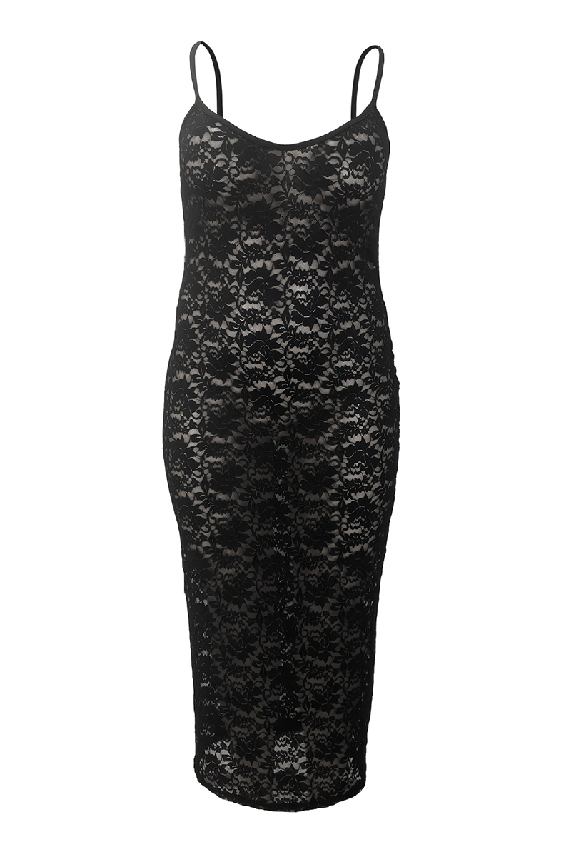 THE "GRACE OF LACE" MAXI DRESS