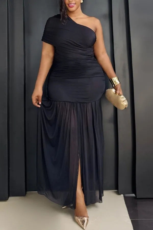 THE "SPOTLIGHT MOMENT" MAXI DRESS