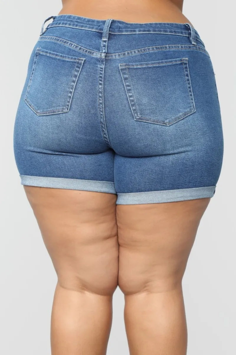 THE "WEEKEND FLEX" DENIM SHORTS