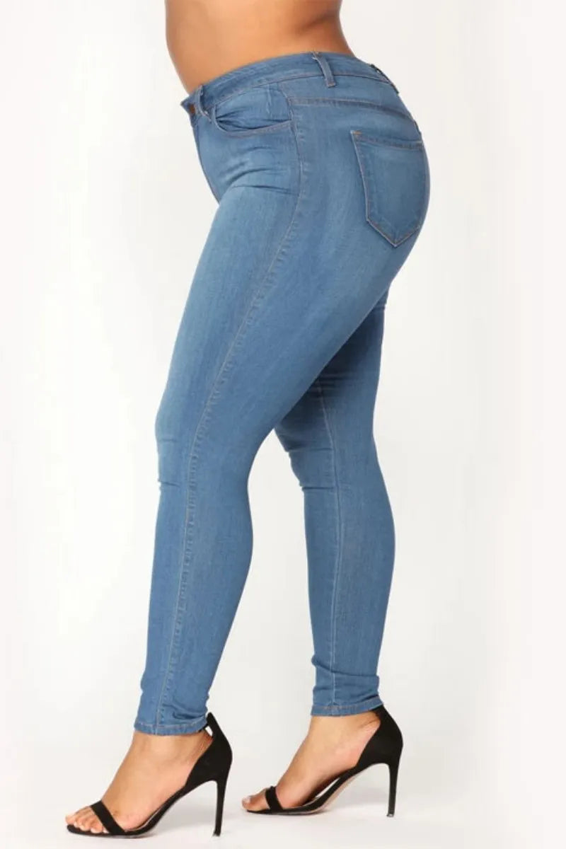 THE "BOOKED & BLUE" JEANS